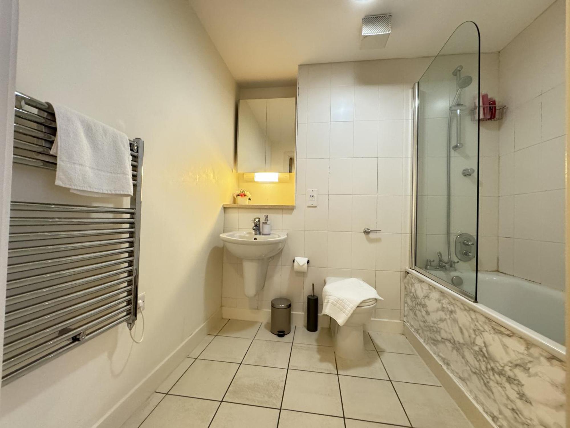 Cosy Modern Tower Bridge Apartment Londra Exterior foto