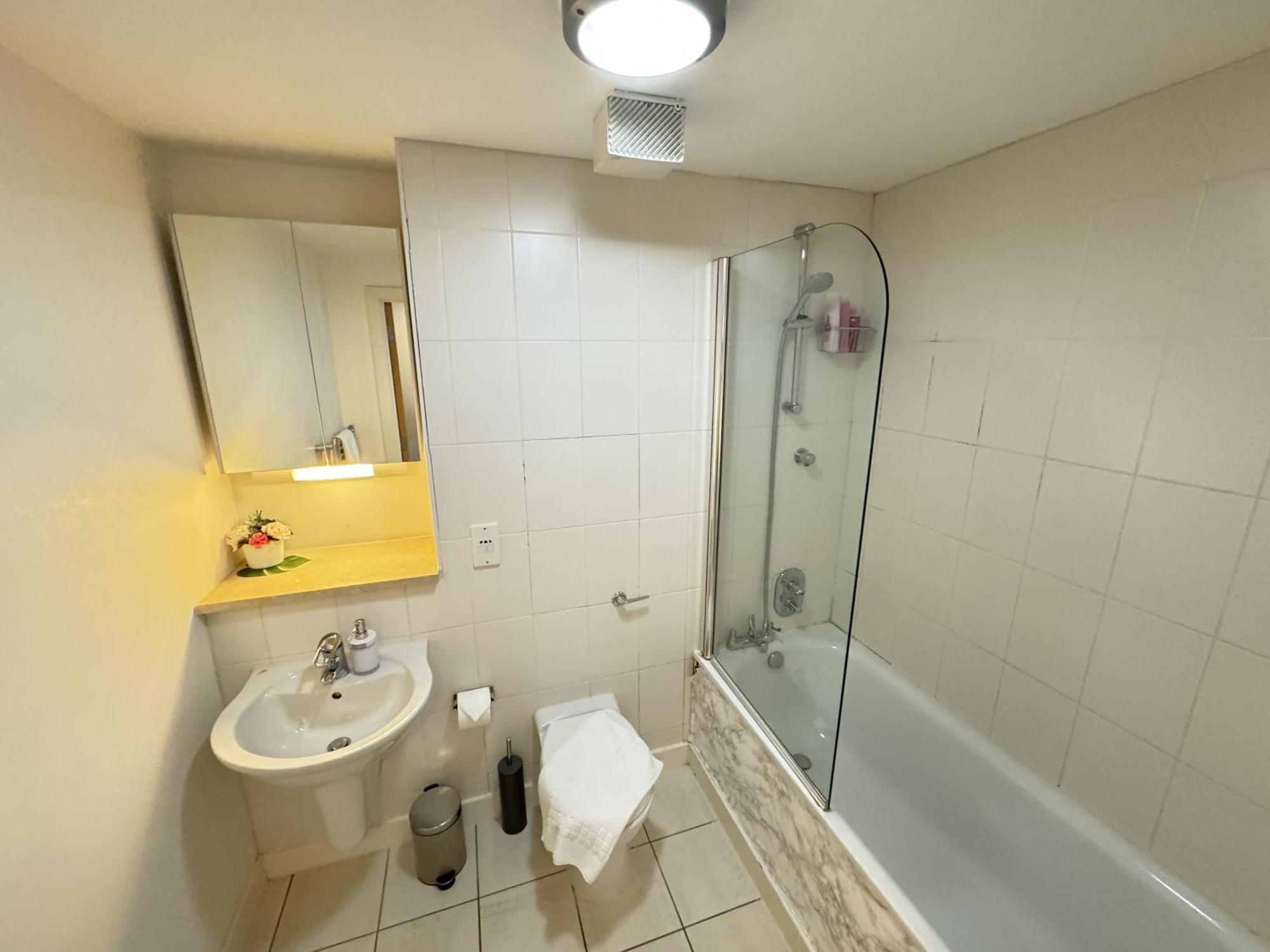 Cosy Modern Tower Bridge Apartment Londra Exterior foto